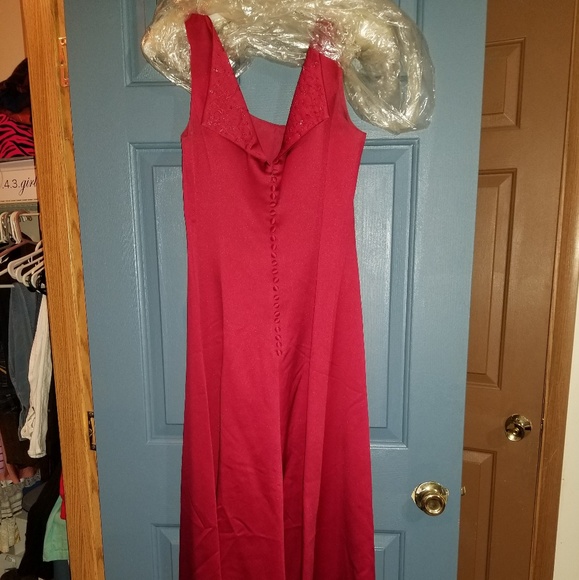 Dresses & Skirts - David's bridal dress